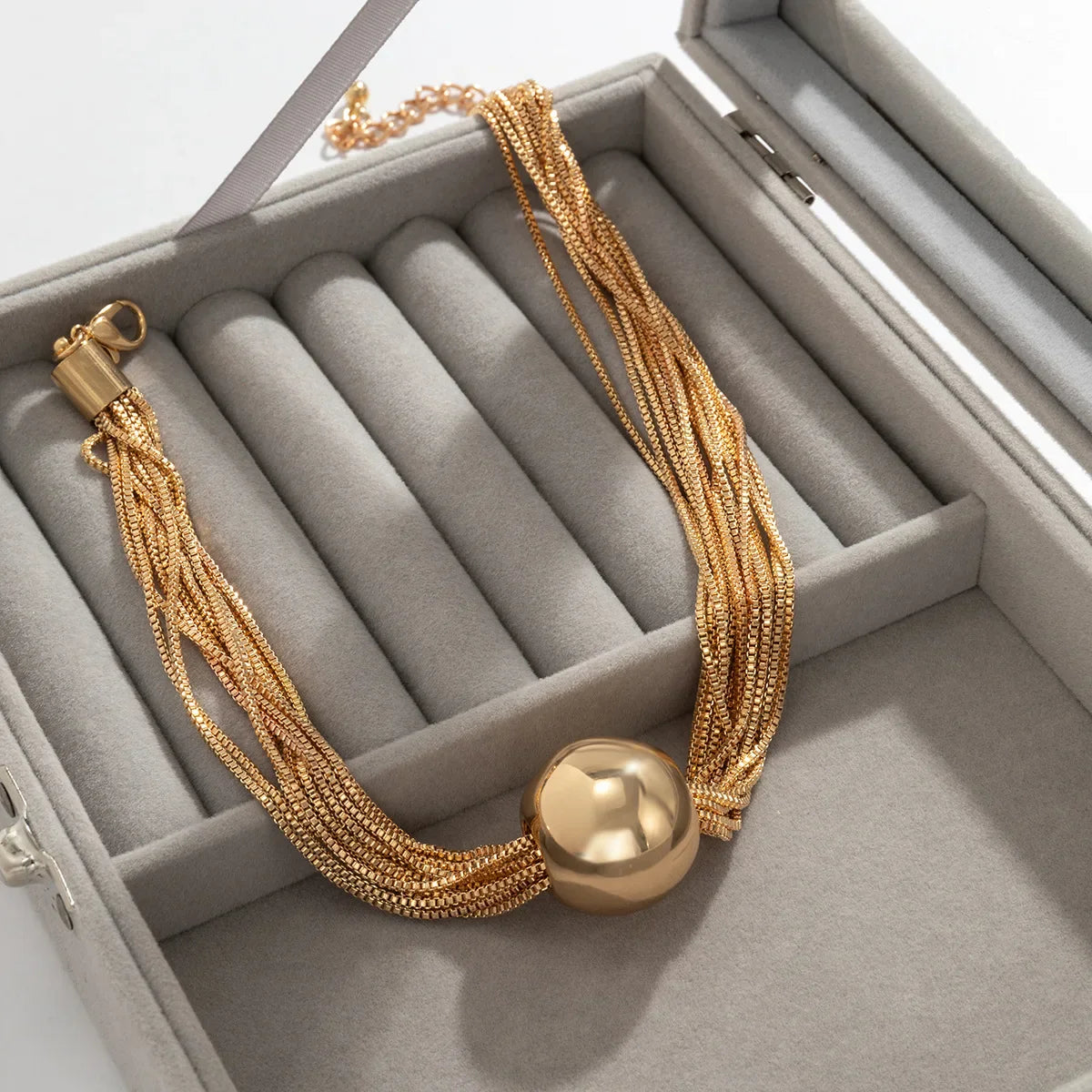 Venusia |  Gouden Meerlagige Box Chain Ketting