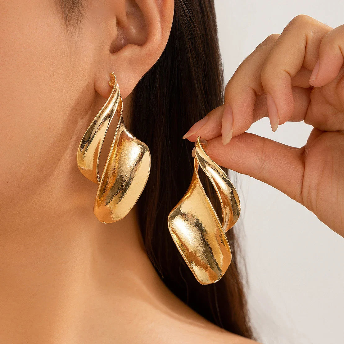 Venusia | Creative Irregular Smooth Metal Earrings